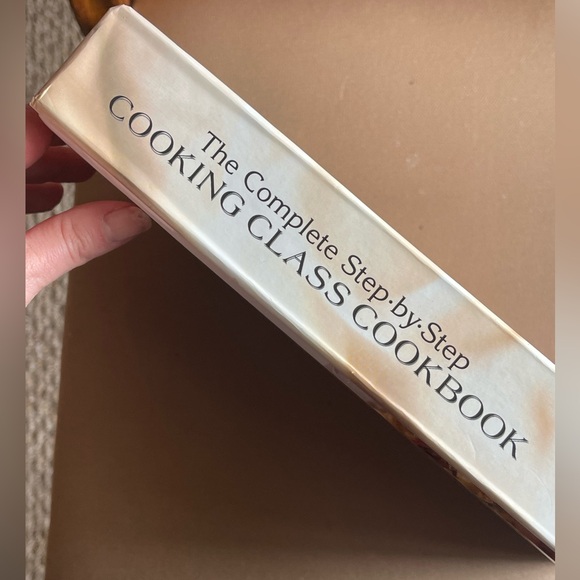 The Complete Step-by-Step Cooking Class Cookbook - Picture 4 of 8